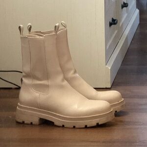 Womens Chelsea Boots